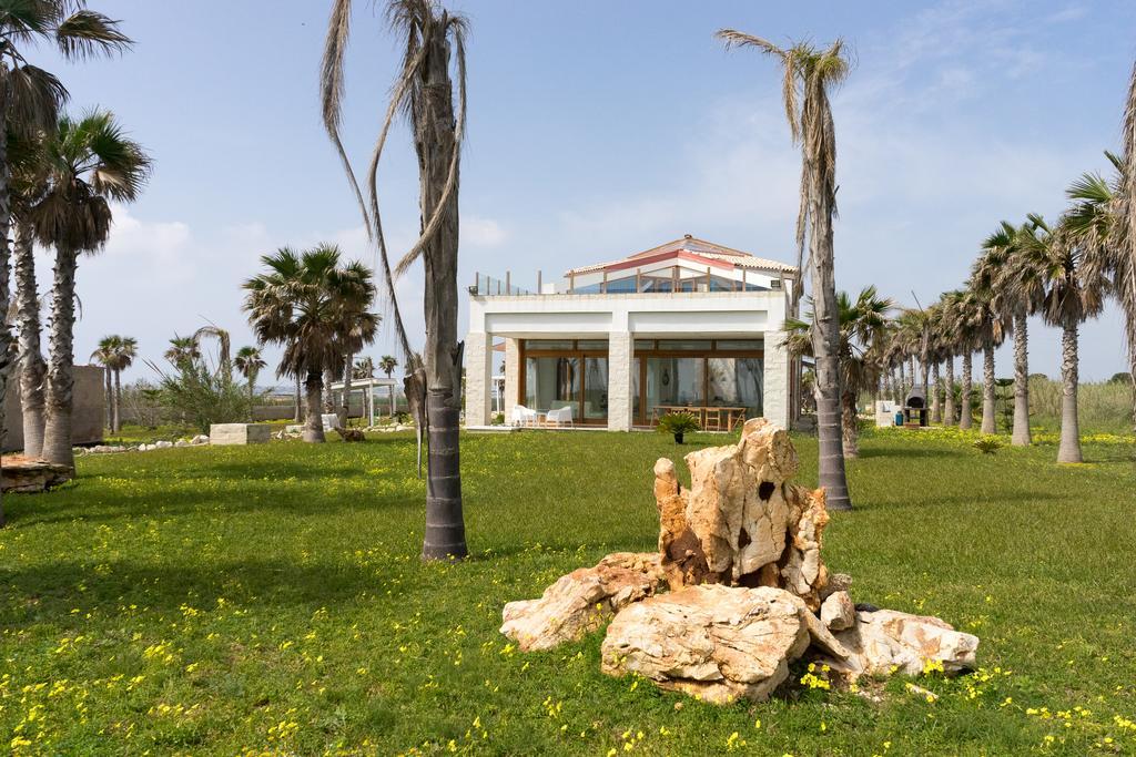 Hotel Lalena'S Garden Portopalo Di Capo Passero Exterior foto