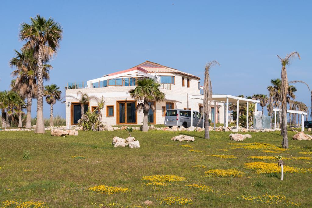 Hotel Lalena'S Garden Portopalo Di Capo Passero Exterior foto